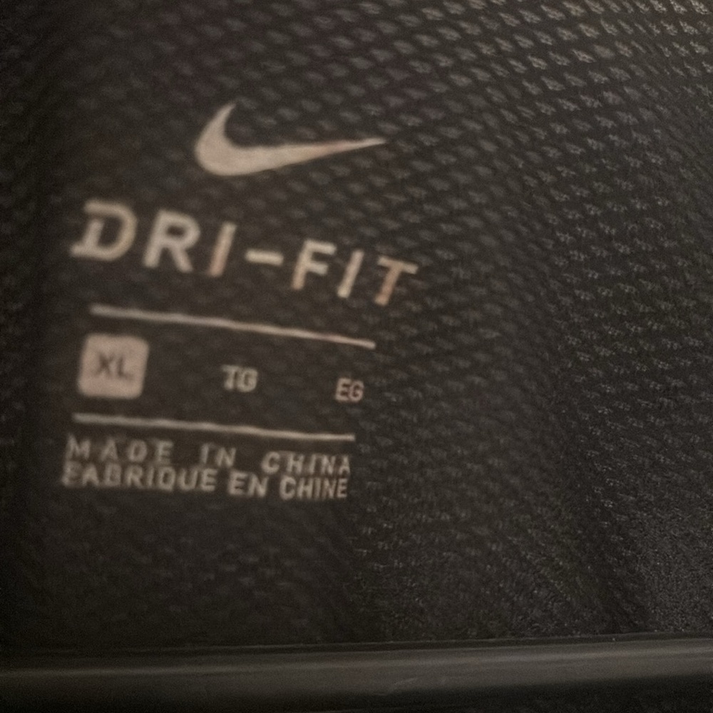 Nike training part mesh crop top size XL - Picture 3 of 5